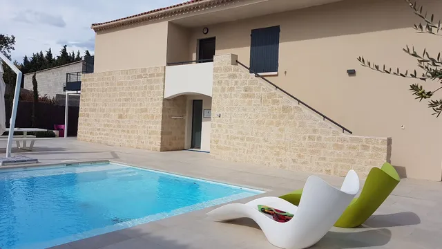 Anemelya: Location saisonnière villa de standing à Maussane les Alpilles