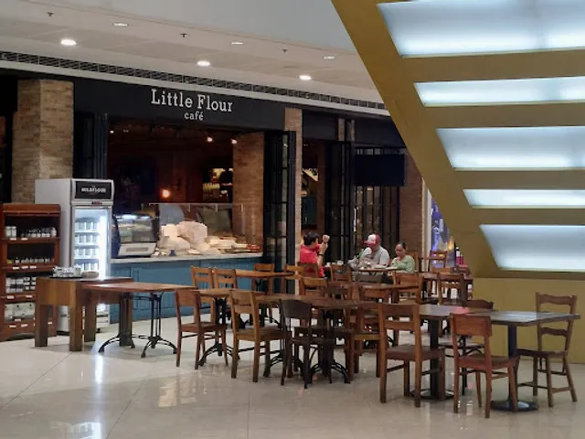 George and Onnie's - Megamall