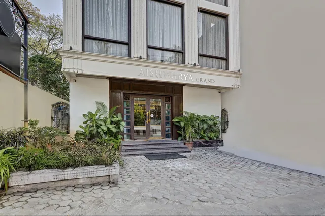 Treebo Aishwarya Grand