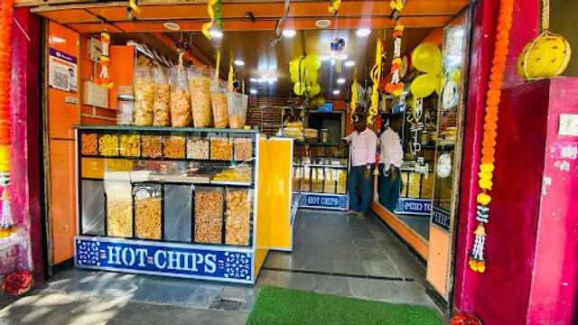 Sri Sai Ram Hot Chips