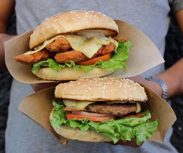 La Otra Hamburguesas y Alitas a domicilio