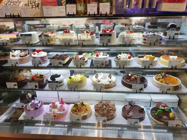 파리바게뜨 신이문역점