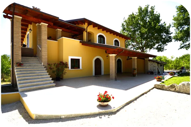 B & B CASALE FREZZINI