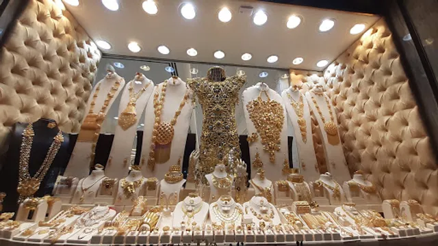 سوق دبي للذهب والتواصل، مركز الصيني للمساج الطبي