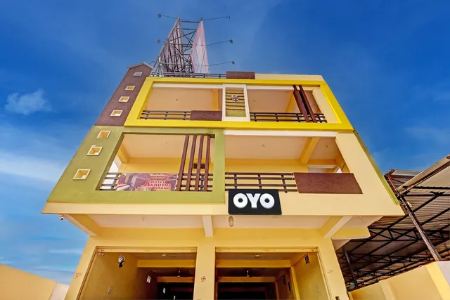 OYO Hotel Akruthi Grand