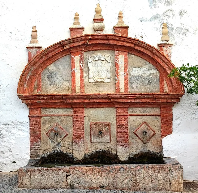 La Fuente Vieja