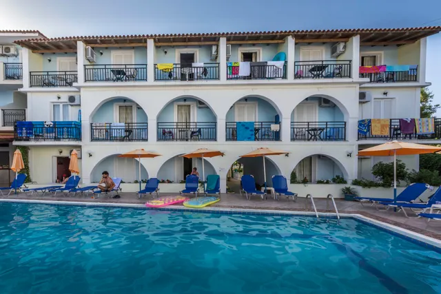 Vossos Hotel Apartments