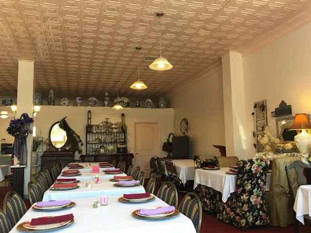 Red Raspberry Tea Room