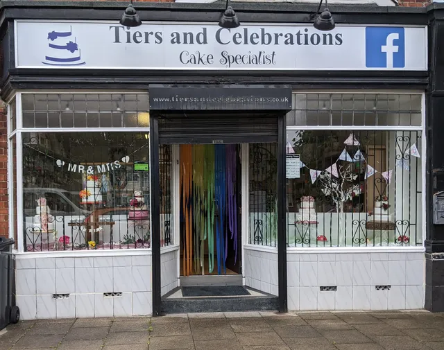 Tiers & Celebrations
