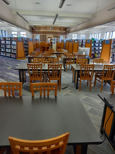 Gwinnett County Public Library - Suwanee Branch