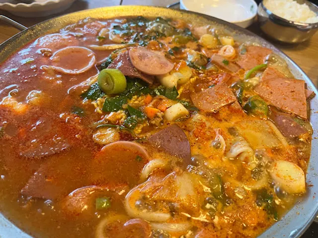 놀부부대찌개철판구이