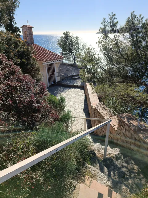 Chapelle Notre-Dame-du-Cap-Falcon