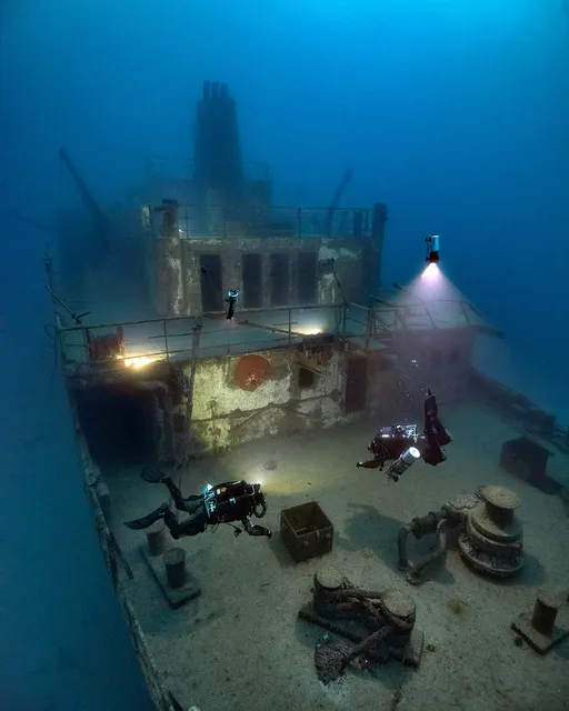 Um El-Faroud Wreck