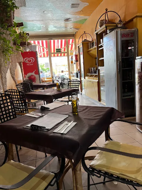 Cafetería Cervecería La Jaima