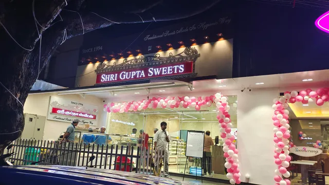 Shri Gupta Sweets - Shevapet