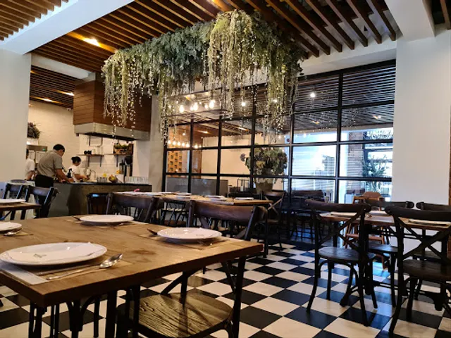 Roadhouse Café - Double M Hotel