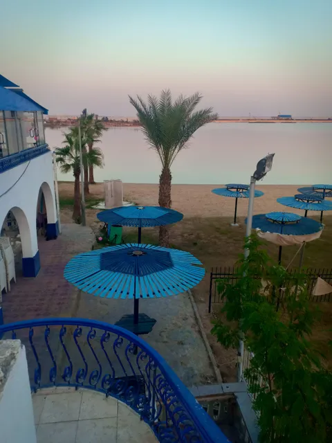 AL Taawn Beach