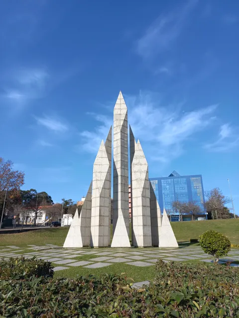 Monumento à Comunidade Maiata