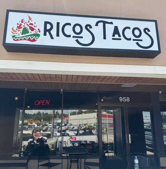 Ricos Tacos - Fenton