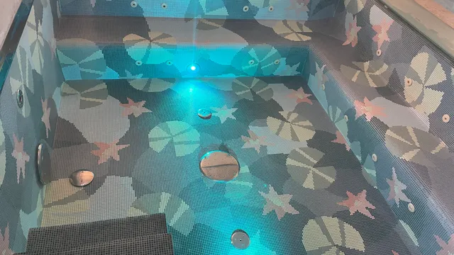 Lido Beach Resort Life