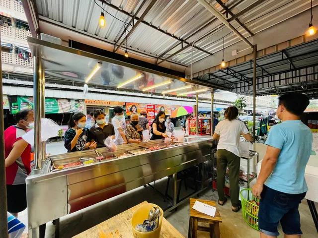 ร้านปลายฟ้า หมูกะทะชั่งให้ บุฟเฟ่ชั่งกิโล มีนบุรี