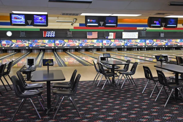 Val Lanes Recreation Center