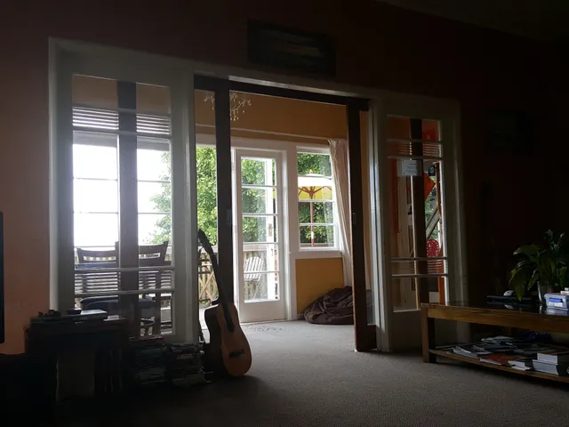 Nelson Beach Hostel / Backpackers