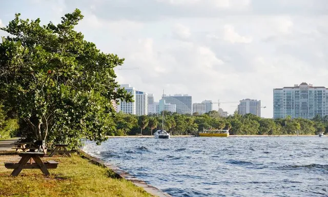 Hugh Taylor Birch State Park