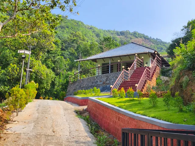 Forest & River Edge Resort