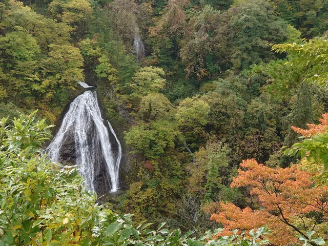 Nanatsu Falls