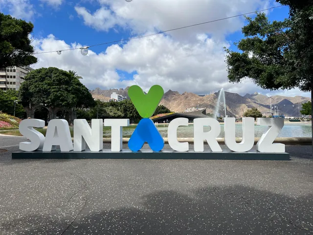 Santa Cruz Sign
