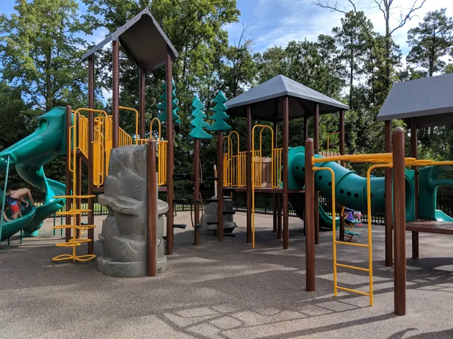 Twin Hickory Park & Recreation Center