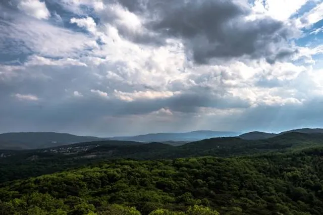 Naturpark Föhrenberge