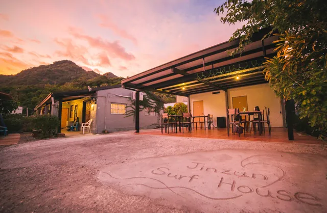 Jinzun Surf House