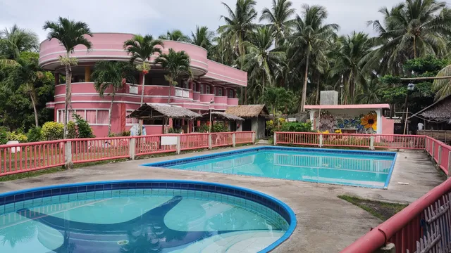 Wassenaar Beach Resort