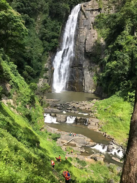 Thác Bảy Tầng Phi Liêng