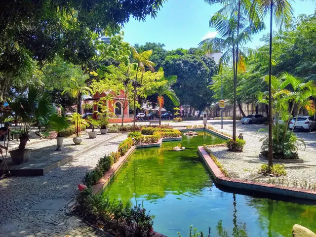 Milton Trindade Square