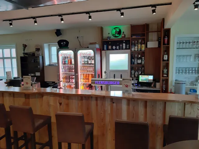 Erdbeerparadies Musik und Eventbar