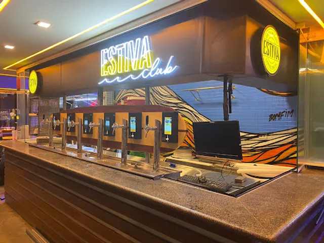 Estiva Club