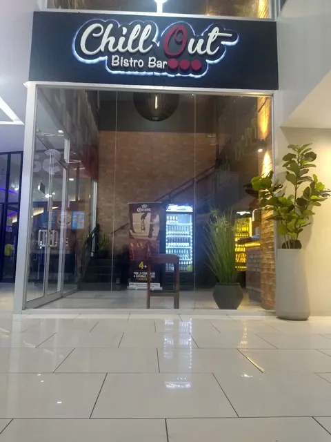 Chill Out-Bistro Bar • Uniplaza