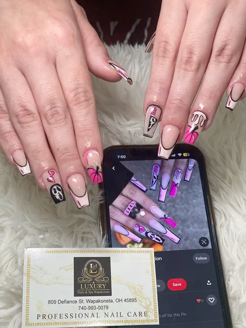 Luxury Nails and Spa Wapakoneta LLC