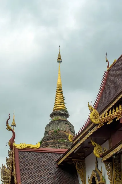 Wat Saen Mueang Ma Luang (Wat Hua Khuang)