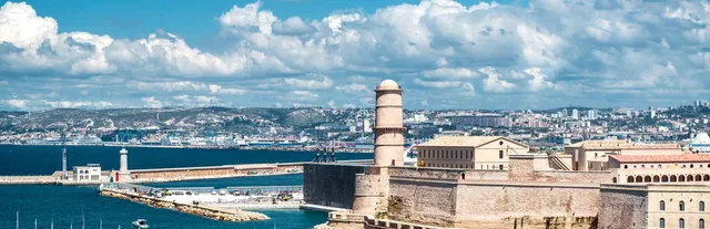 Monument aux héros et victimes de la mer