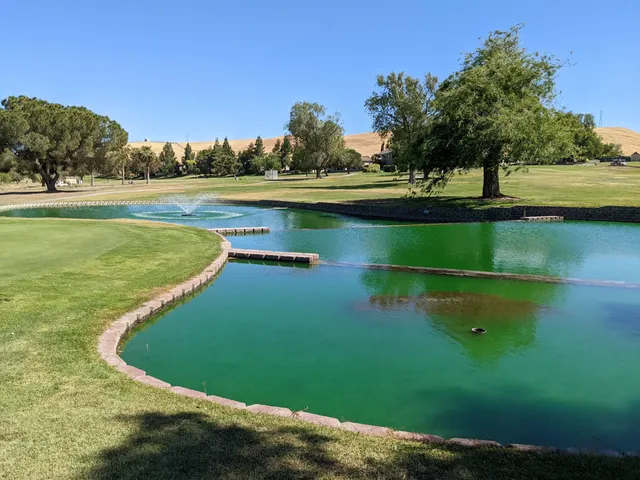 Tracy Golf & Country Club