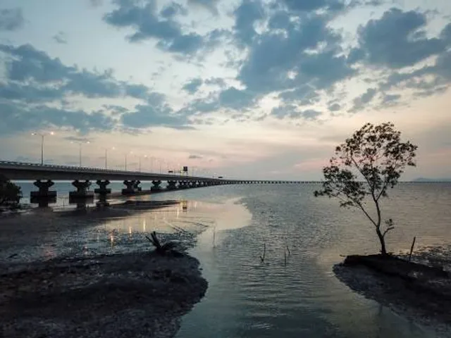 Yanam River Beach (SR)