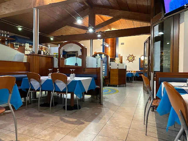 Ristorante Pizzeria "AL PORTO"