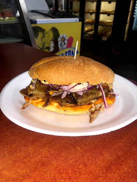 J Mendoza International Pastries