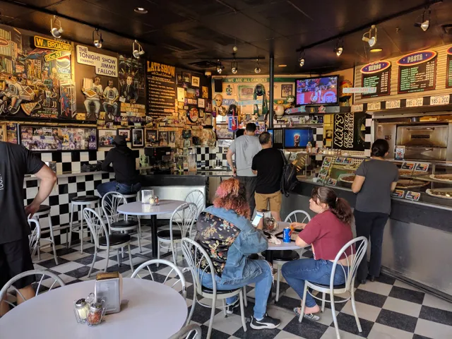 Nat's New York Pizzeria