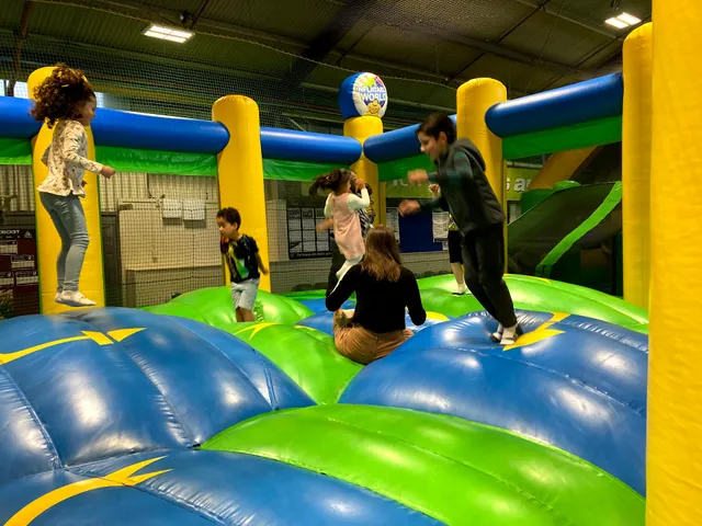 Inflatable World Hornby