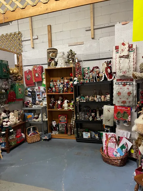 Grand River Flea Market